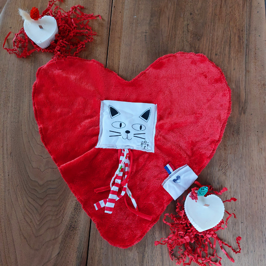 Doudou Dodyz Red heart white cat